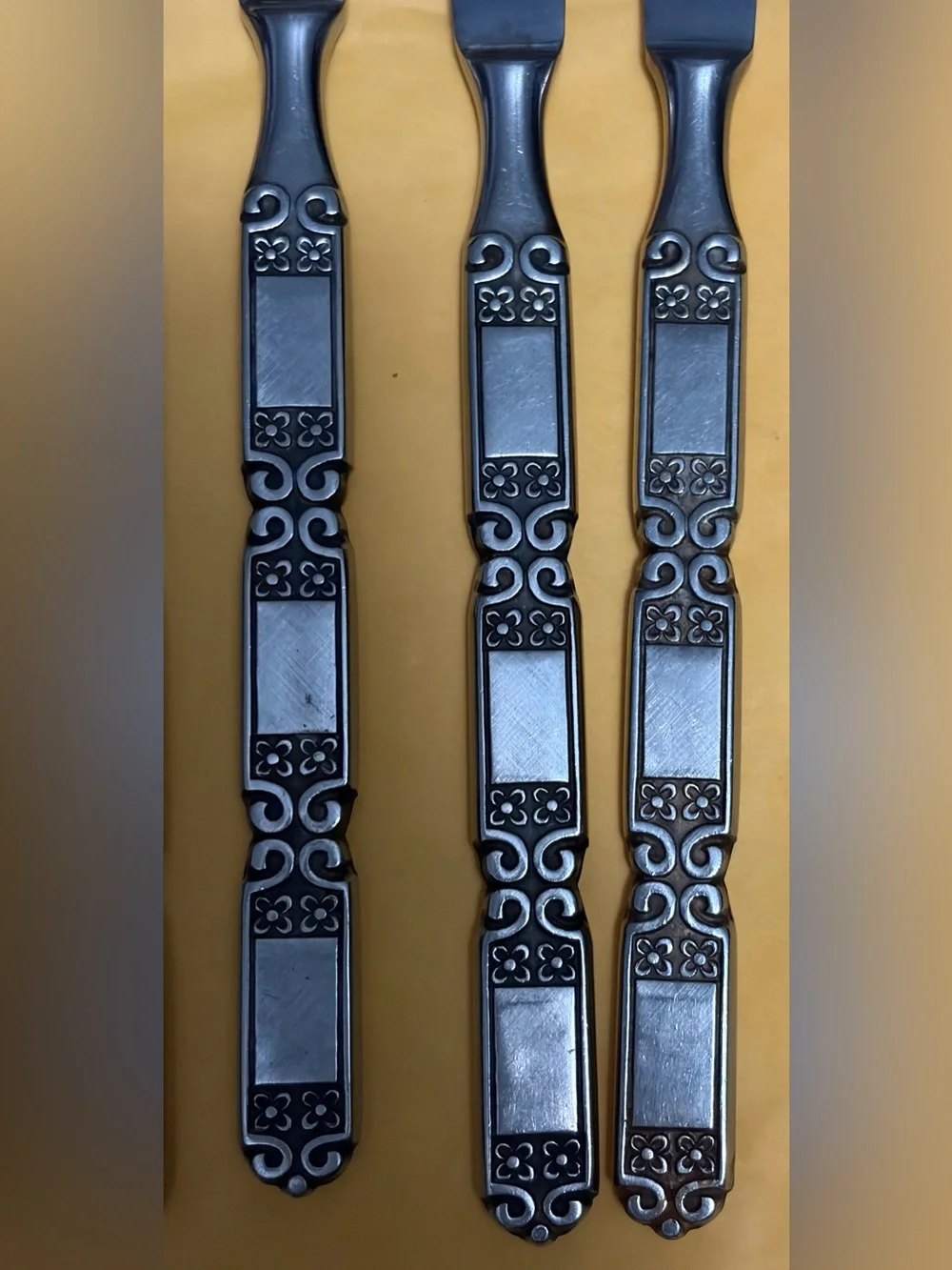 Oneida madrid stainless